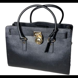 MICHAEL KORS HAMILTON EAST WEST LG SATCHEL BLACK